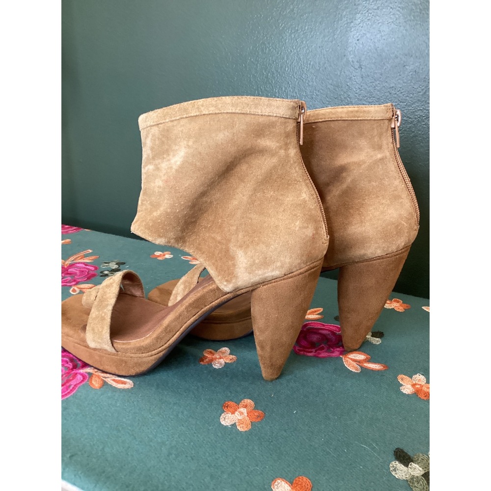 Jeffrey Campbell Zing Sandals Women 8 Tan Suede Ankle Cuff Heel - Picture 4 of 8